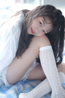 撕开她的胸罩